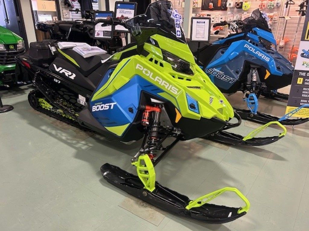 2026 Polaris Patriot Boost INDY VR1 137 DYNAMIX PREMIUM Snowmobile